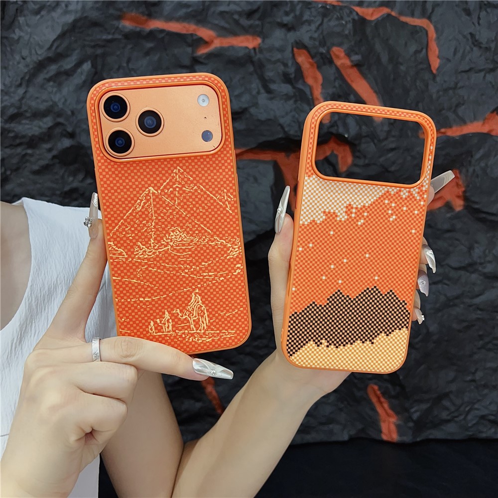 iPhone 17 Pro - Orange Synthetic Fiber Pyramids — estuche (foto 3 de 5)