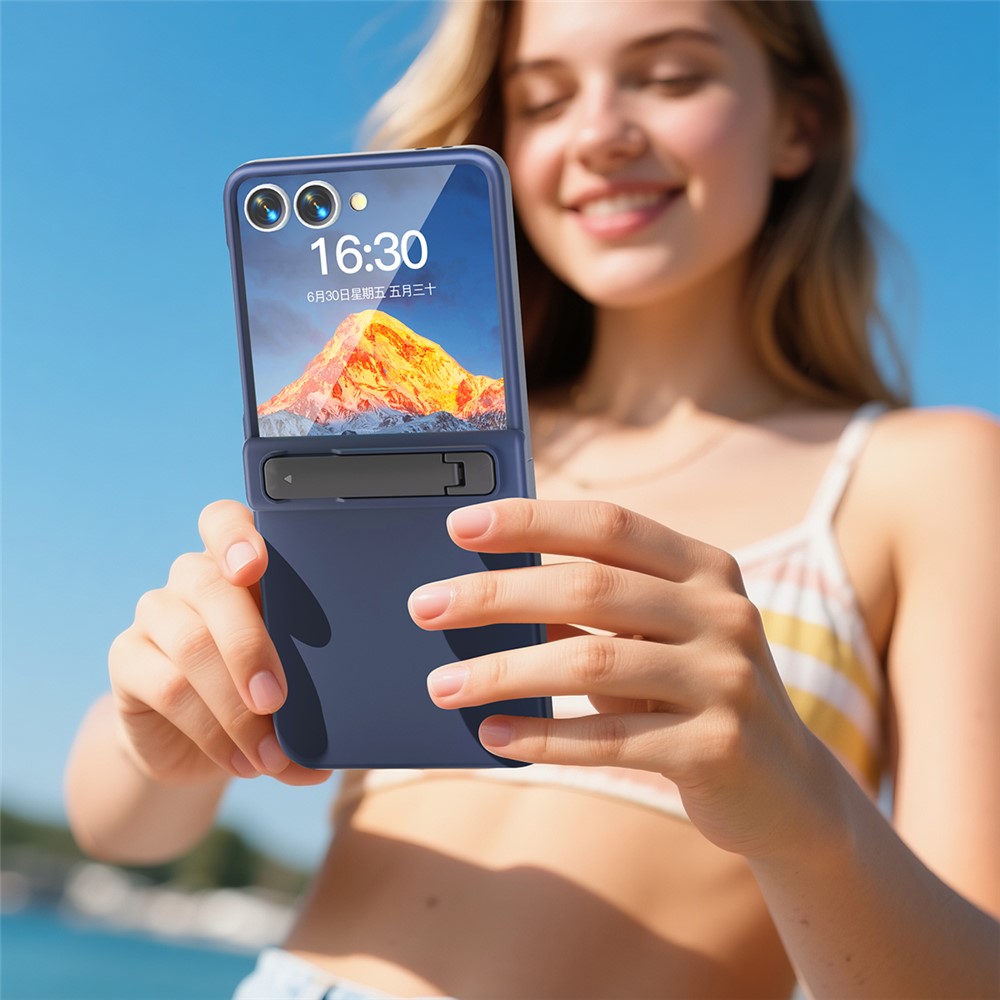 Samsung Galaxy Z Flip 7 - Kickstand Case Built-In Dark Blue — estuche (foto 7 de 7)