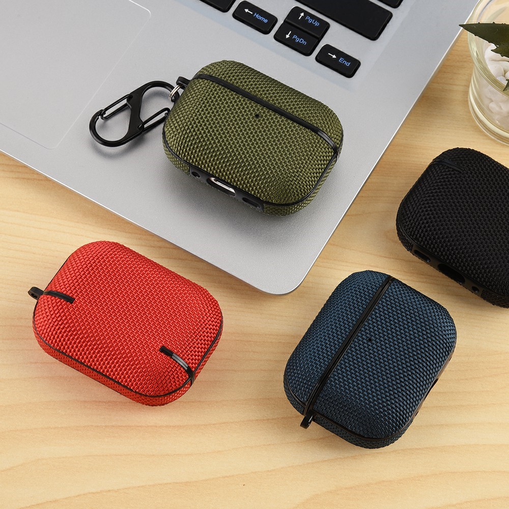 Apple AirPods Pro 3 - Case Nylon With Hanging Buckle Black — estuche (foto 7 de 8)